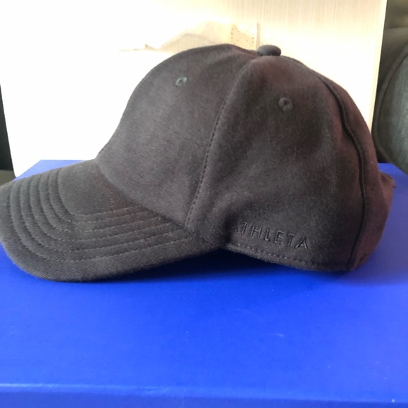 ATHLETA - Triumph Kinetic Baseball Cap - BLACK - One Size - Picture 2 of 7